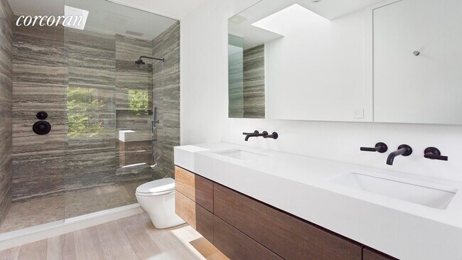 Foto del edificio - 400 Grand Ave