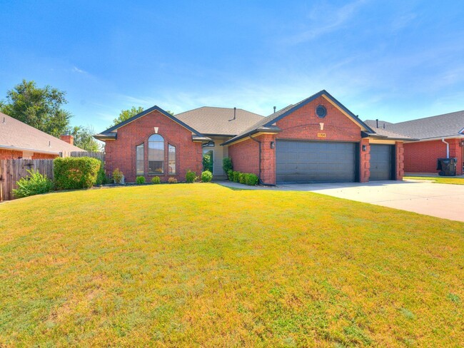 Foto del edificio - Beautiful 4 Bedroom Home with Inground Poo...