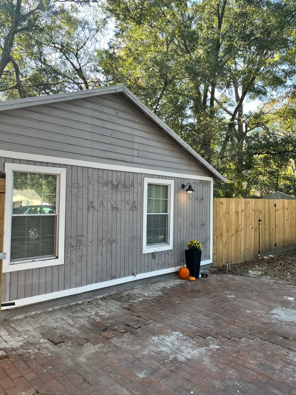 Foto del edificio - 1911 Capital St