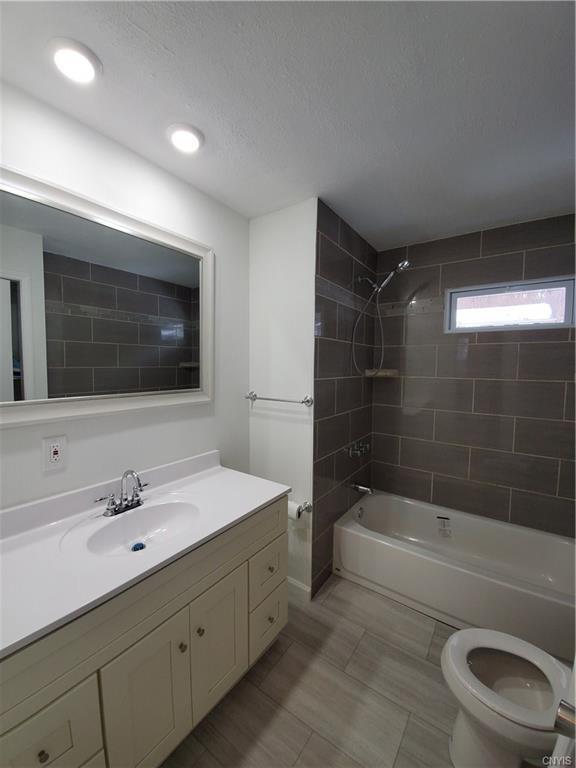 Foto del edificio - 1008 Hudson St