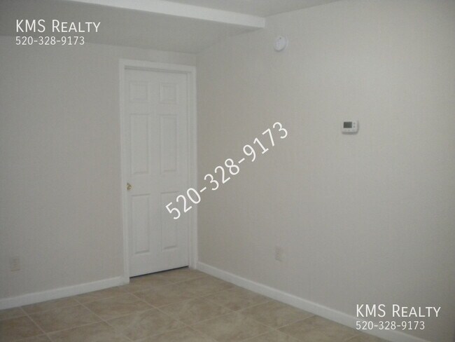 Building Photo - 1 Bedroom 1 Bath-1132 E Spring-OWNER/AGENT