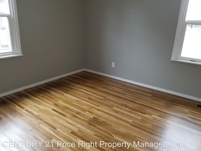 Foto del edificio - 4 br, 2 bath House - 1016 N Street