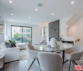 Foto del edificio - 18311 Oakbury Ct