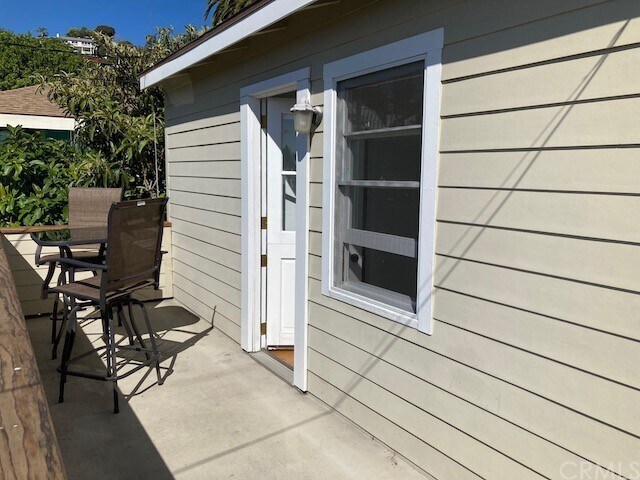 Building Photo - 661 Seaview St