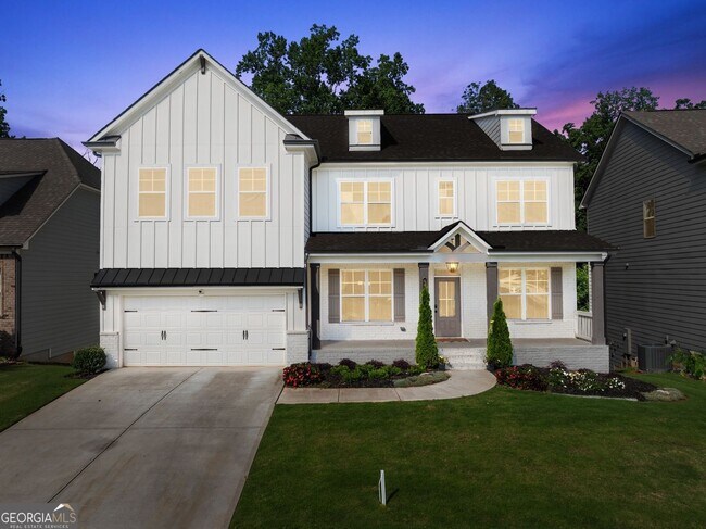Foto del edificio - 4656 Silver Oak Dr