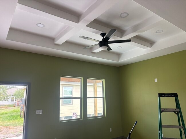 Building Photo - 3246 Meadow Ln