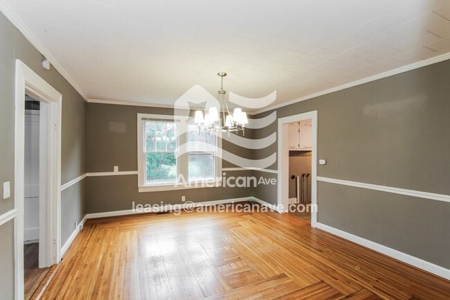 Foto del edificio - 1218 Hunt St