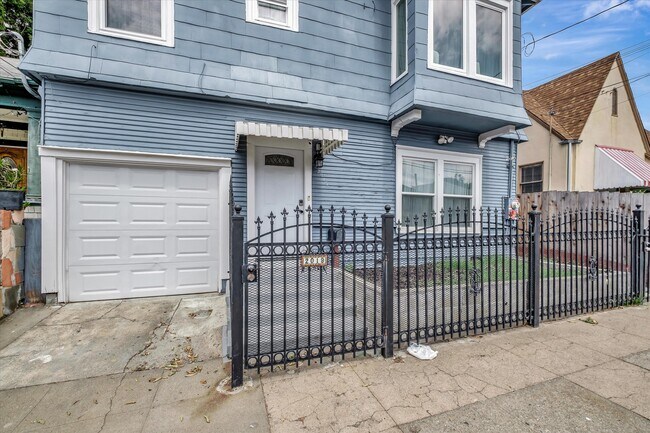 Building Photo - 2019 45th Ave