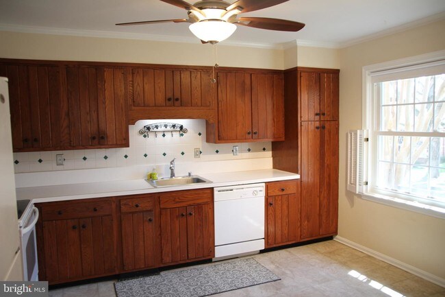 Building Photo - 5103 Sentinel Dr