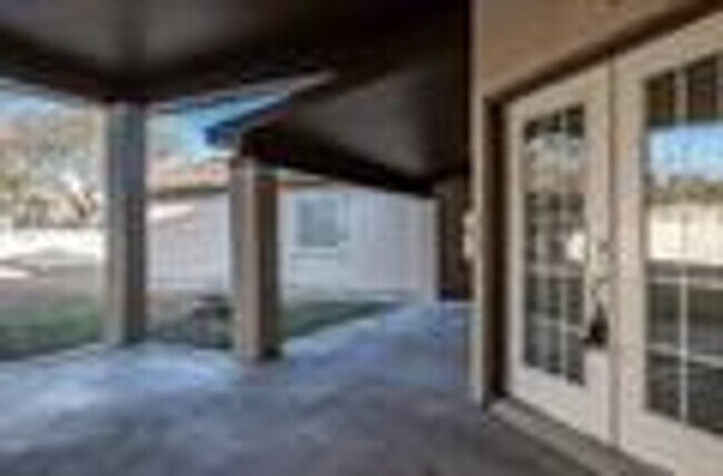 Foto del edificio - 400 Boulder Ridge Dr