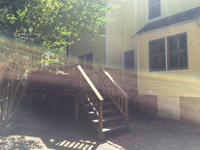 Building Photo - 2313 Eagles View Ter