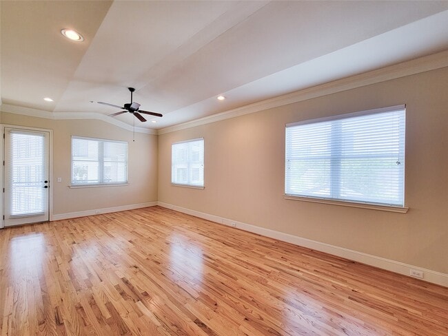 Building Photo - 58 Briar Hollow Ln