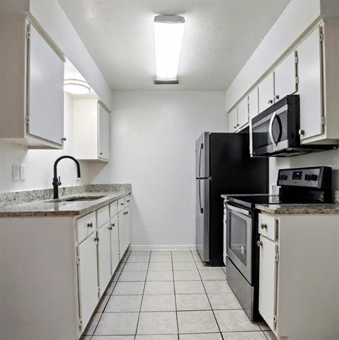 Foto del edificio - 6510 Cinnamon Oaks Dr