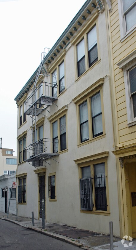 Building Photo - 3-5 Sonoma St