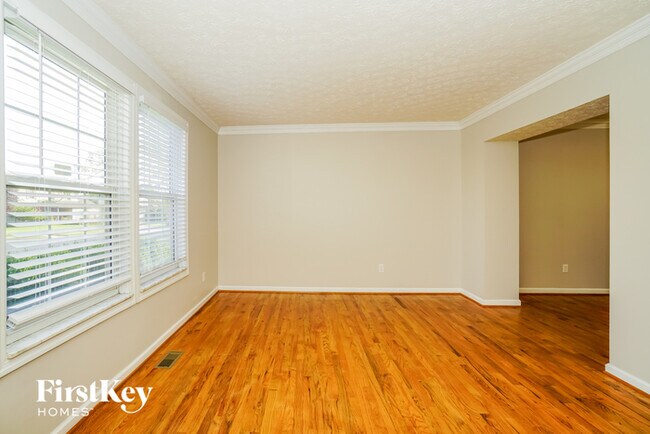 Foto del edificio - 3288 Darby Glen Blvd