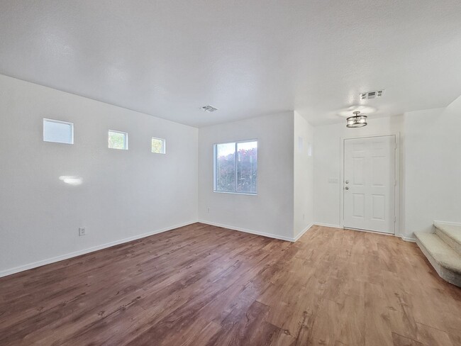 Building Photo - New interior! Be the first to live on the ...