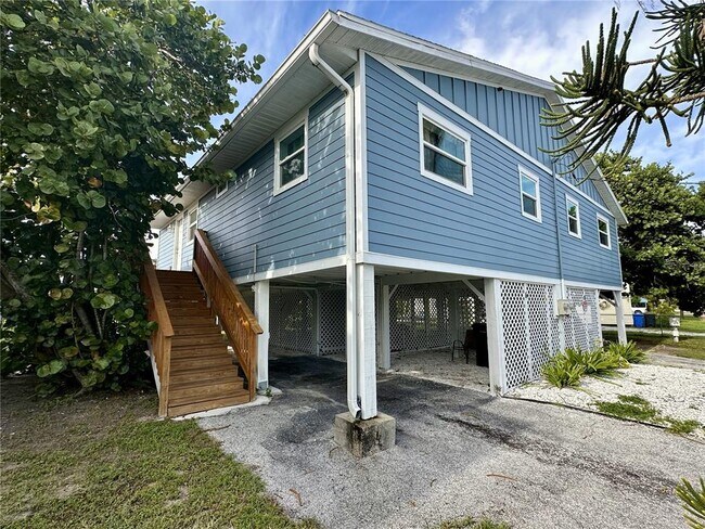 Foto del edificio - 3303 W Shell Point Rd