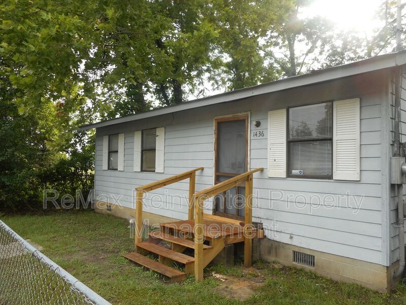 Primary Photo - 1436 Chestnut St