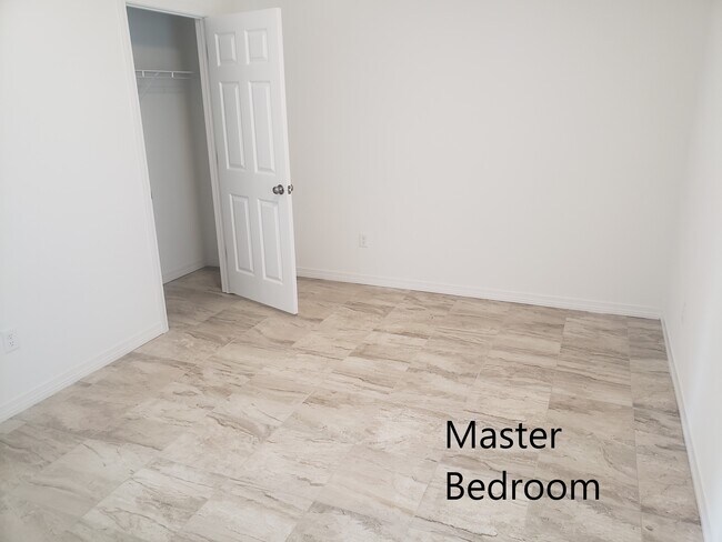 Foto del edificio - 5666 United Ct