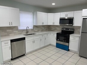 Building Photo - 9044 Tangelo Blvd