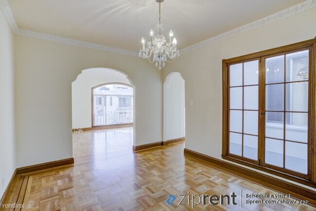 Building Photo - 515 Goettingen St