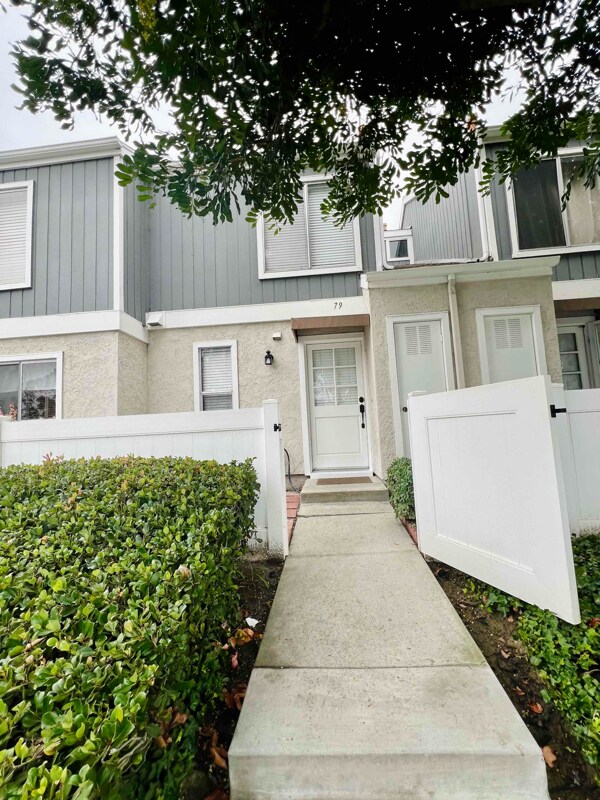 Foto del edificio - 79 Bentwood Ln