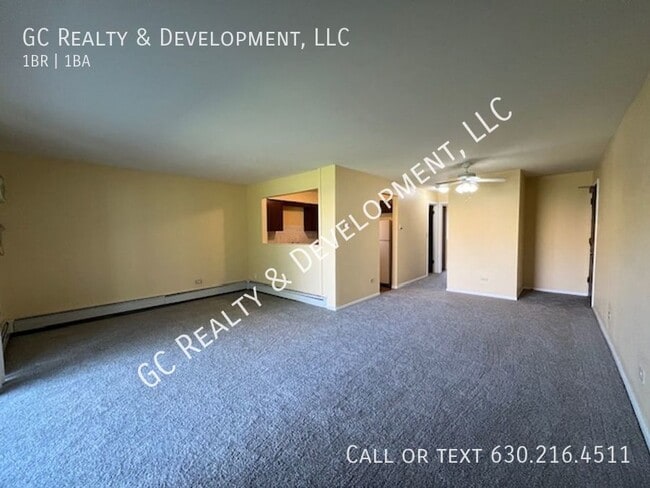 Building Photo - ***PALATINE 1 BDRM / TENANT PAYS ELECTRIC ...
