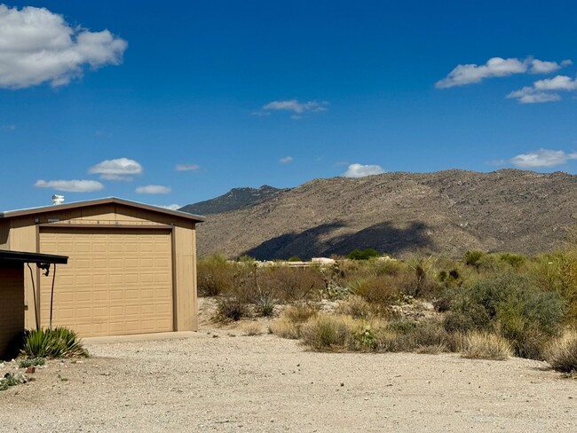 Foto del edificio - Ranch Style Home on 3 Acres Close to Sagua...