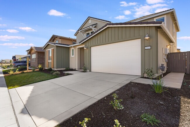 Foto del edificio - 5919 Lakestone Dr