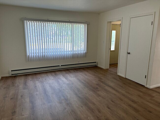 Foto del edificio - 721 Beltrami Ave NW