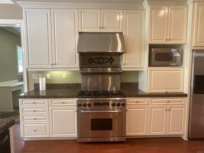 Foto del edificio - 56 Peachwood Dr