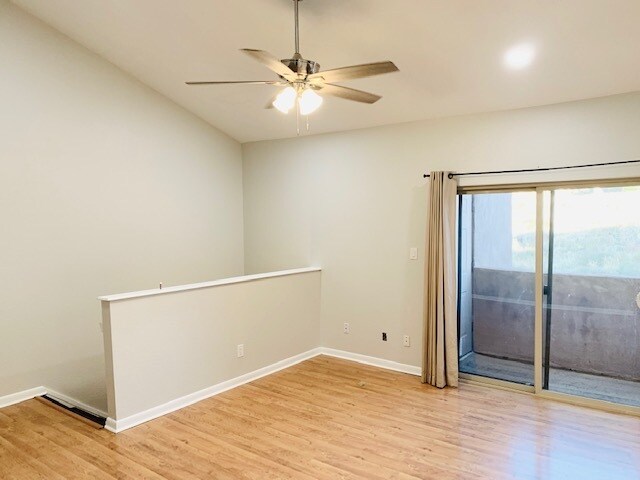 Foto del edificio - 13204 Candelaria Rd NE