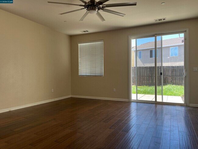 Foto del edificio - 50 Sugarbush Ct