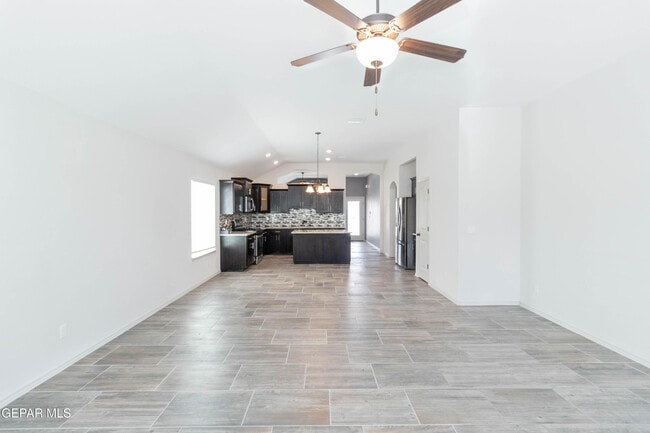 Building Photo - 14805 Jack White Ave