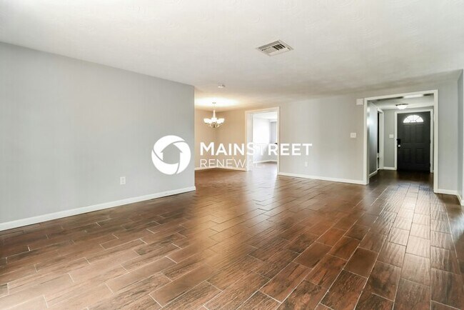 Building Photo - 3 Bedroom Pet-Friendly Home in Holiday, FL with Main Street Renewal