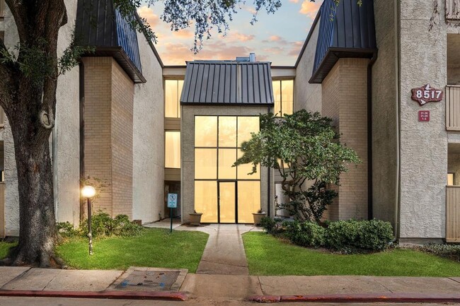 Building Photo - 8517 Hearth Dr