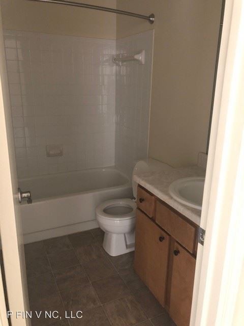 Building Photo - 2 br, 2 bath House - 106 Pembroke Ct