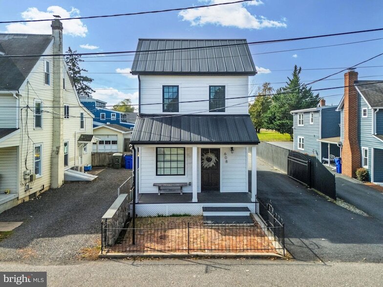 Foto principal - 608 Main St