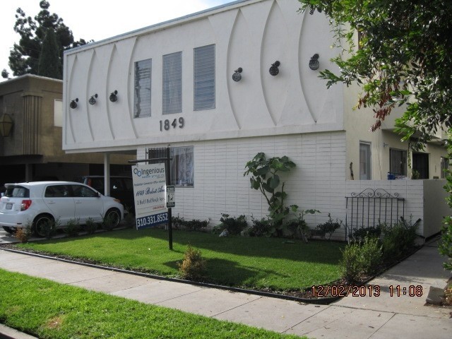 Primary Photo - 1849 Beloit Ave