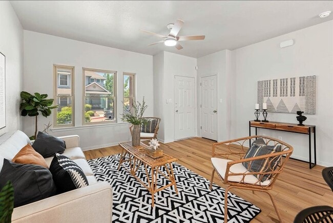 Building Photo - 4627 Senda Ln