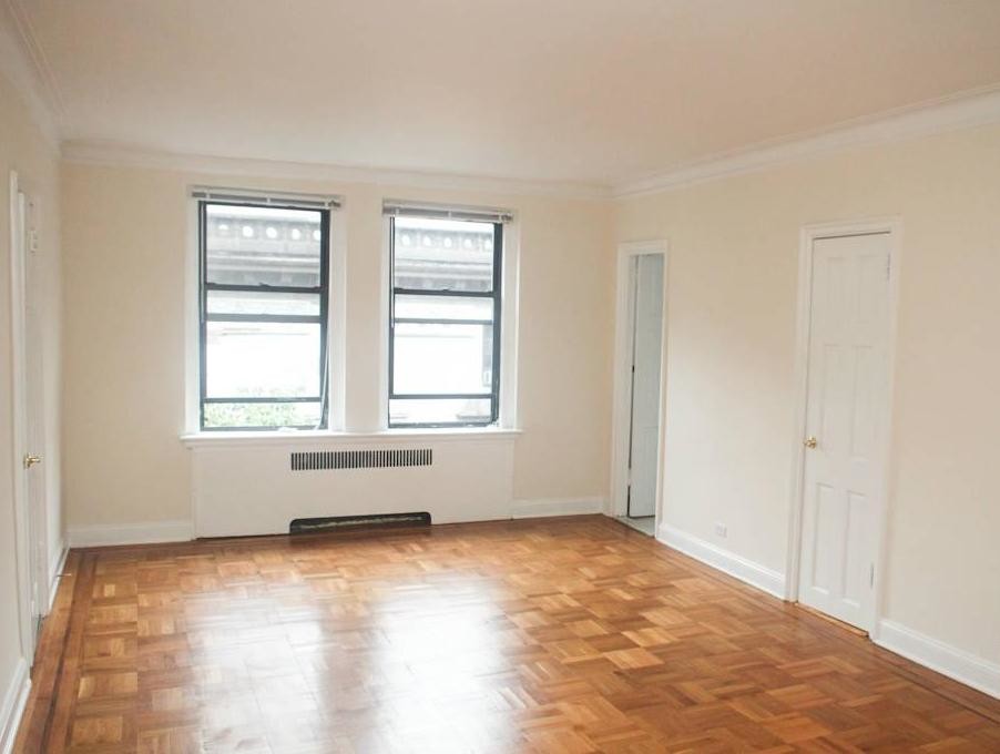 Primary Photo - 120 E 89th St