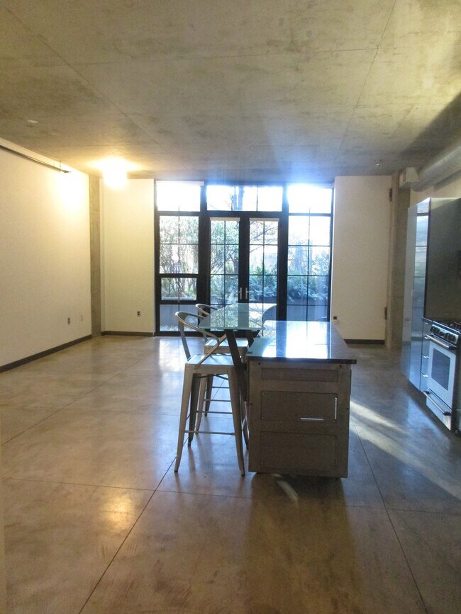 Foto del edificio - 1030 NW 12th Ave
