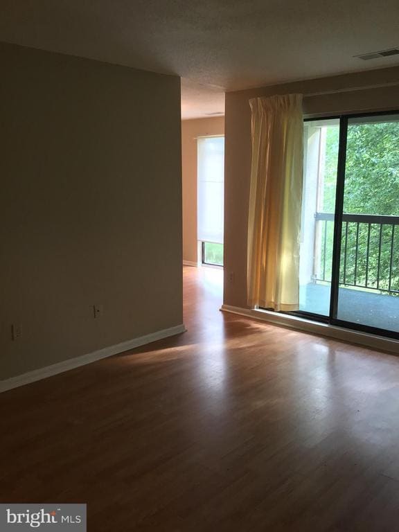Building Photo - 1018 Brinker Dr