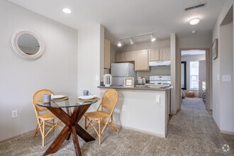 Interior Photo - Glenchester Lakes