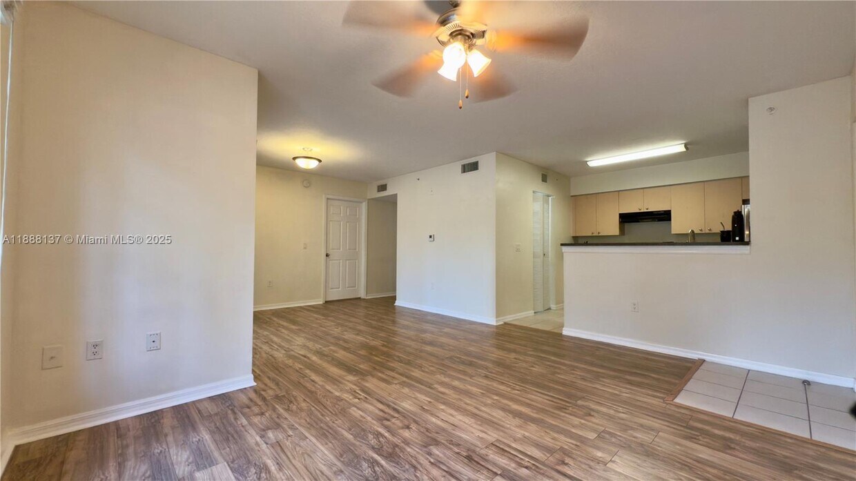 Foto principal - 4220 San Marino Blvd