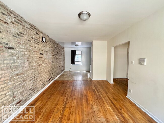 Foto del edificio - 2325 N Spaulding Ave