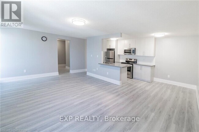 Photo du bâtiment - 4422-4422 Huron St