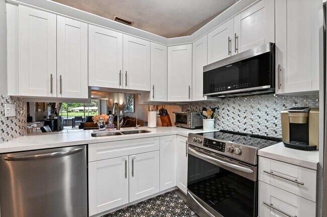 Foto del edificio - 18824 Argosy Dr