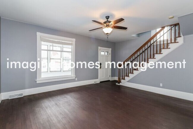 Building Photo - Remodeled 3 Bedroom, 2 Bathroom in Kingfield!