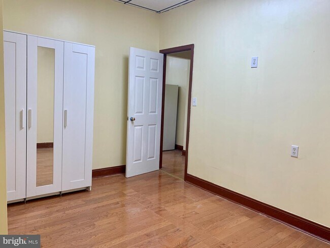 Foto del edificio - 224 N 13th St